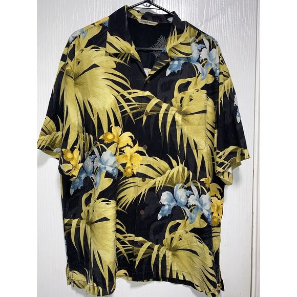 Tommy Bahama Other - Tommy Bahama‎ Button Shirt Mens Large MultiColor Hawaiian Tropical